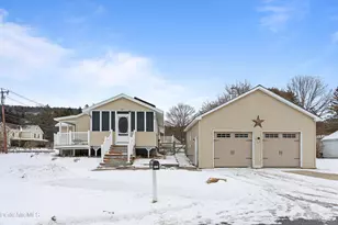 290 E Center St, Lee, MA 01238 - Photo 4