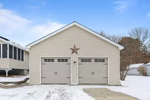 290 E Center St, Lee, MA 01238 - Photo 42