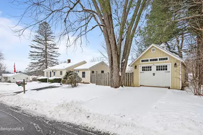 24 Pleasantview Dr, Dalton, MA 01226 - Photo 4