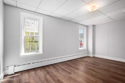 74 Washington Ave, North Adams, MA 01247 - Photo 20