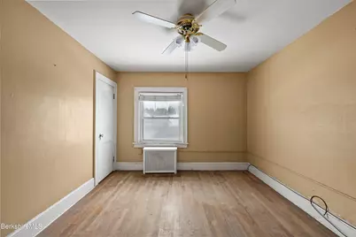 21 Ensign Ave, Pittsfield, MA 01201 - Photo 16