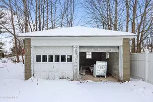 21 Ensign Ave, Pittsfield, MA 01201 - Photo 26