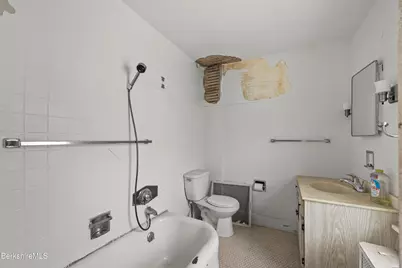 21 Ensign Ave, Pittsfield, MA 01201 - Photo 22