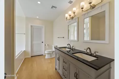 49 Park St #2, Adams, MA 01220 - Photo 10