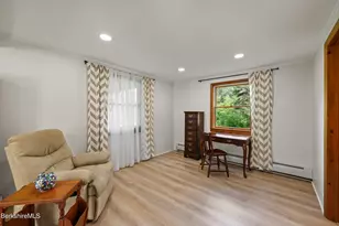 108 Berkshire Dr, Williamstown, MA 01267 - Photo 24