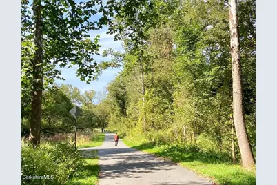 108 Berkshire Dr, Williamstown, MA 01267 - Photo 52