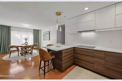 108 Berkshire Dr, Williamstown, MA 01267 - Photo 8