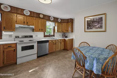 108 Berkshire Dr, Williamstown, MA 01267 - Photo 38