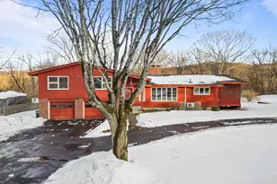 43 Palomino Dr, Pittsfield, MA 01201 - Photo 6