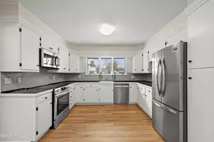 43 Palomino Dr, Pittsfield, MA 01201 - Photo 10