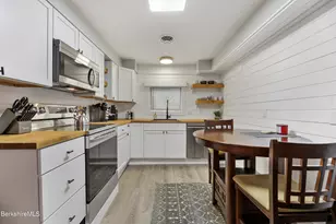 148 Main St, Williamstown, MA 01267 - Photo 2