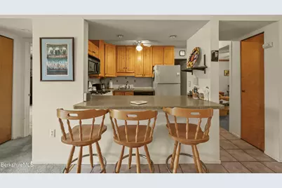 7 Rolling Hill #7-1, Lenox, MA 01240 - Photo 10