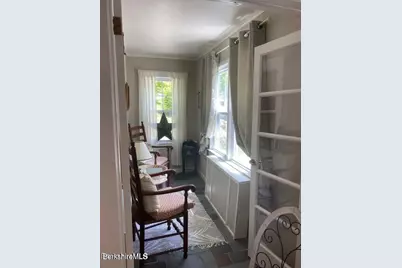 31 St Ann's Ave, Lenox, MA 01240 - Photo 10