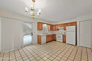 70 Lake St, Dalton, MA 01226 - Photo 12