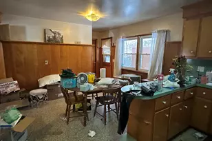 14 Calumet St, Pittsfield, MA 01201 - Photo 10