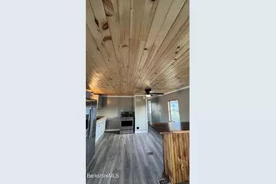 10 Seminole Dr, North Adams, MA 01247 - Photo 16