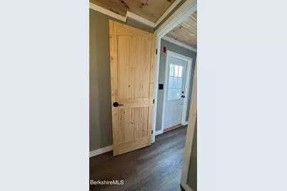 10 Seminole Dr, North Adams, MA 01247 - Photo 26