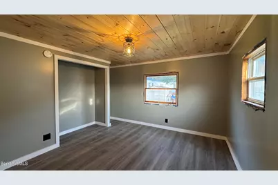 10 Seminole Dr, North Adams, MA 01247 - Photo 24