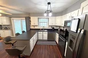8 Country Rd, Adams, MA 01220 - Photo 8