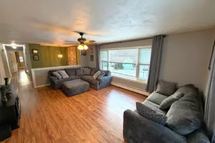 8 Country Rd, Adams, MA 01220 - Photo 14