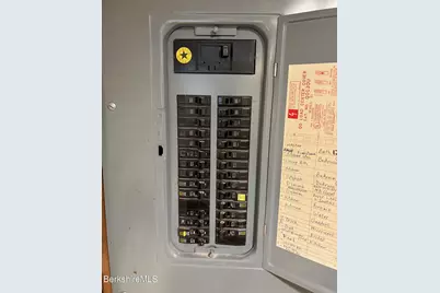 8 Country Rd, Adams, MA 01220 - Photo 44