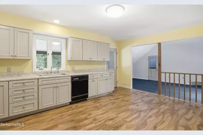 11 Opeechee St, Lanesborough, MA 01237 - Photo 16