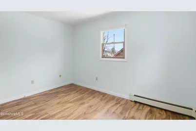 11 Opeechee St, Lanesborough, MA 01237 - Photo 30