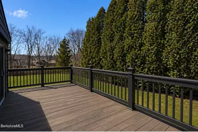11 Opeechee St, Lanesborough, MA 01237 - Photo 4