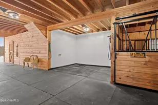 23 Rood Hill Rd, Sandisfield, MA 01255 - Photo 22