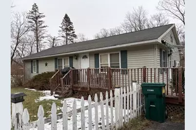 7 Stevens St, Adams, MA 01220 - Photo 1