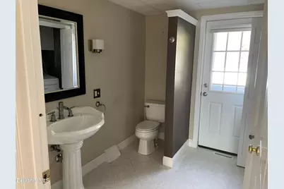 26 Brookside Dr, Pittsfield, MA 01201 - Photo 14