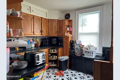 261-263 Pomeroy Ave, Pittsfield, MA 01201 - Photo 10