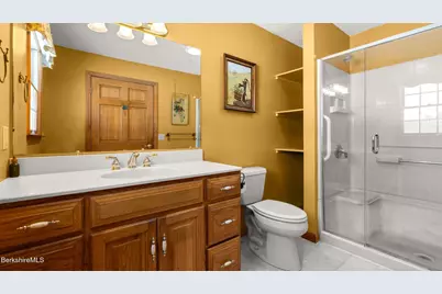 161 Leona Dr, Pittsfield, MA 01201 - Photo 24