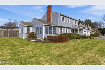 161 Leona Dr, Pittsfield, MA 01201 - Photo 1