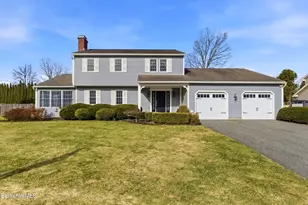 161 Leona Dr, Pittsfield, MA 01201 - Photo 2