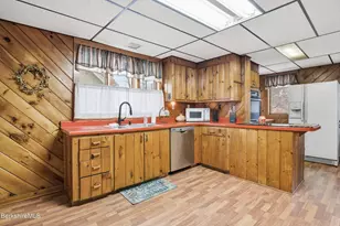 17 Kenwood St, Pittsfield, MA 01201 - Photo 10