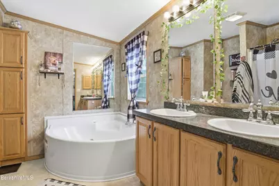 143 E Buckland Rd, Shelburne, MA 01370 - Photo 14