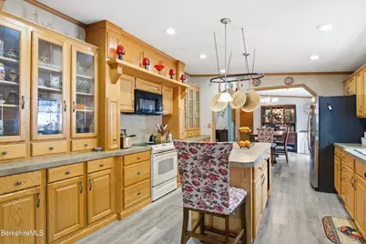 143 E Buckland Rd, Shelburne, MA 01370 - Photo 6