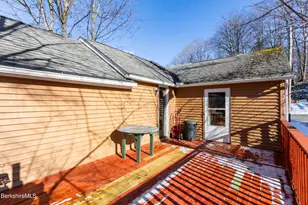 30 Pinehurst Ave, Pittsfield, MA 01201 - Photo 14