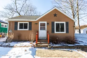 30 Pinehurst Ave, Pittsfield, MA 01201 - Photo 4