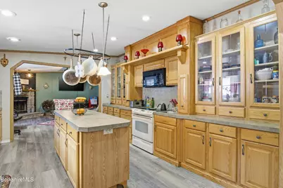 143 E Buckland Rd, Shelburne, MA 01370 - Photo 4