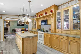 143 E Buckland Rd, Shelburne, MA 01370 - Photo 4