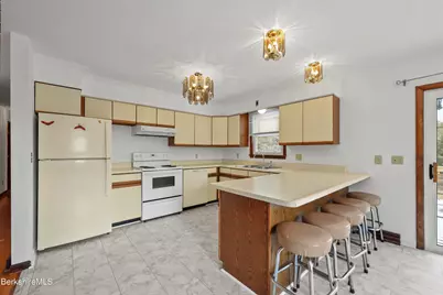 140 Theresa Ter, Lee, MA 01238 - Photo 10