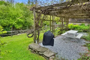 8 Yale Hill Rd, Stockbridge, MA 01262 - Photo 50