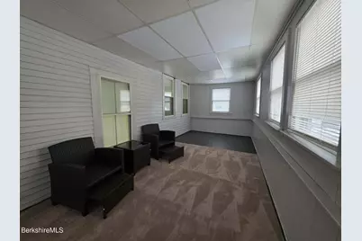 98L Summer St, Adams, MA 01220 - Photo 16