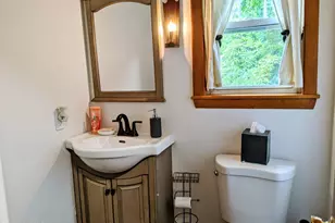 15 Ballou St, North Adams, MA 01247 - Photo 10