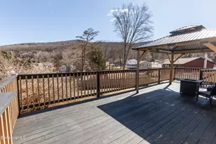 268 Devonshire Dr, Cheshire, MA 01225 - Photo 8