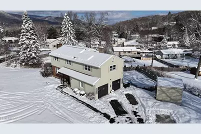 268 Devonshire Dr, Cheshire, MA 01225 - Photo 2