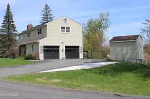 268 Devonshire Dr, Cheshire, MA 01225 - Photo 4
