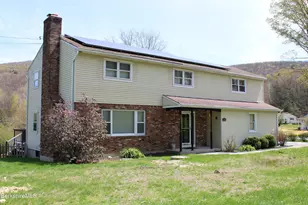 268 Devonshire Dr, Cheshire, MA 01225 - Photo 2